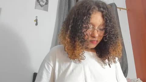  Isa  online show from November 14, 2025, 4:33 am