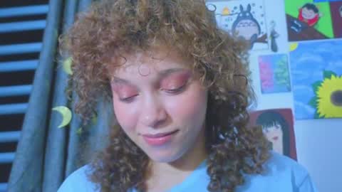 Snapshot of ada_gales_ chatting on May 28, 2026, 4:43 am Isa online show from May 28, 2026, 4:43 am
