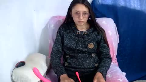 Ada naugthy28 online show from March 19, 2026, 8:35 pm