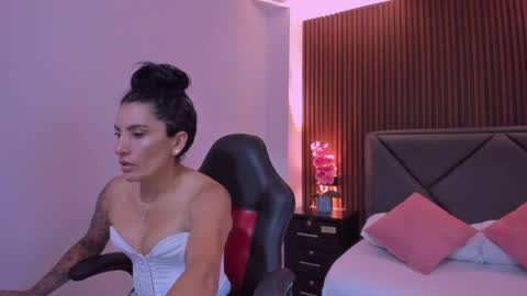 ada oconnor x   ..flaca..bella online show from April 4, 2026, 5:54 pm