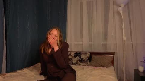 Snapshot of adahunnewell chatting on June 11, 2026, 9:46 pm im Hanna online show from June 11, 2026, 9:46 pm