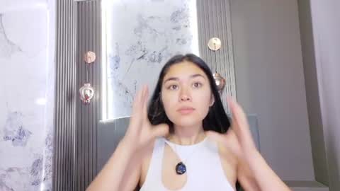Snapshot of adaira31 chatting on July 19, 2026, 1:15 pm Adaira online show from July 19, 2026, 1:15 pm