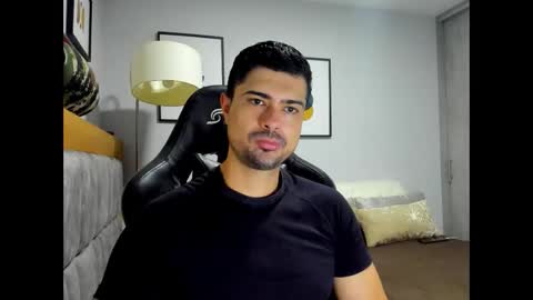 adam clarke online show from December 17, 2025, 2:06 am