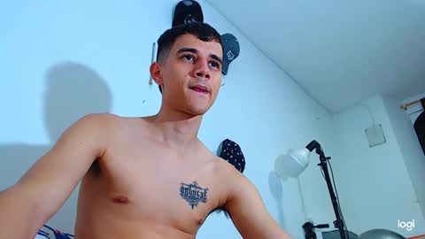 adam hot11 online show from November 11, 2025, 11:05 pm