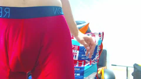 adam hot11 online show from April 19, 2026, 11:40 pm