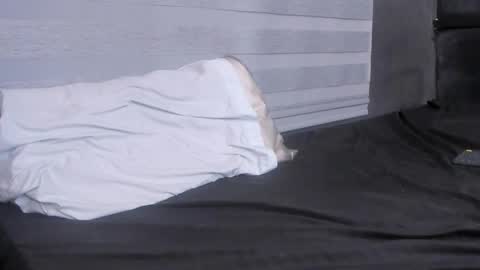 adam_piarse online show from March 12, 2025, 9:02 am