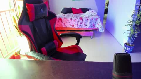 Adam Valencia online show from October 23, 2025, 7:01 pm