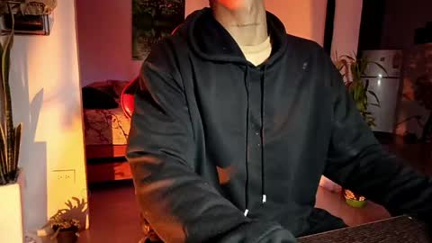 Snapshot of adam_valencia chatting on April 28, 2026, 5:01 am Adam Valencia online show from April 28, 2026, 5:01 am