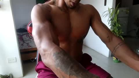 Snapshot of adam_valencia chatting on May 6, 2026, 4:01 pm Adam Valencia online show from May 6, 2026, 4:01 pm