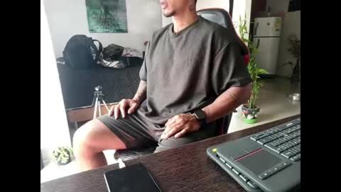 Snapshot of adam_valencia chatting on June 6, 2026, 8:35 pm Adam Valencia online show from June 6, 2026, 8:35 pm