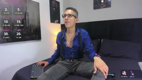 adam_walker_1 online show from April 16, 2026, 2:29 pm