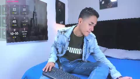 adam_walker_1 online show from July 6, 2026, 3:03 pm