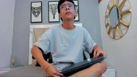 Adams Bobby online show from April 21, 2026, 11:05 am