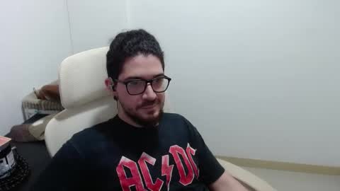 Snapshot of adamussutekh chatting on February 2, 2026, 7:56 pm Adam online show from February 2, 2026, 7:56 pm