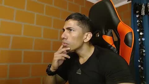 Adan Sin online show from February 4, 2025, 7:00 pm