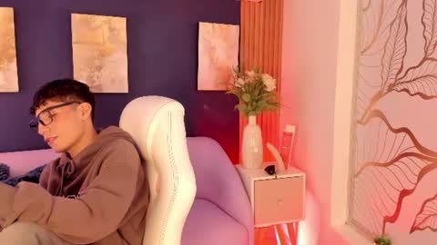 Adan  online show from June 26, 2026, 12:09 pm