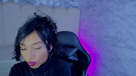Snapshot of adarasuri_v chatting on June 5, 2026, 3:13 am Hi Stream 1000pm to 600am online show from June 5, 2026, 3:13 am