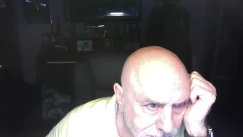 add_me_2 online show from March 5, 2026, 6:09 am