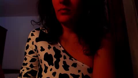 amy        online show from October 13, 2025, 6:46 am