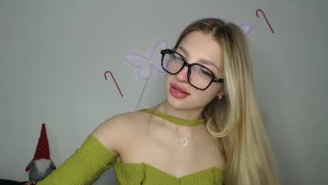 Kristina online show from December 18, 2024, 11:45 am