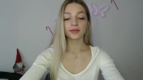 Kristina online show from December 28, 2024, 12:13 pm