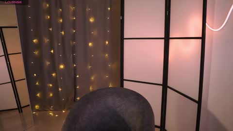 Snapshot of addy_moon chatting on January 20, 2025, 3:50 pm Addy online show from January 20, 2025, 3:50 pm