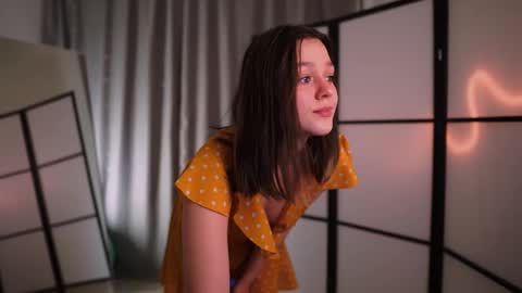 Snapshot of addy_moon chatting on February 21, 2025, 4:37 pm Addy online show from February 21, 2025, 4:37 pm