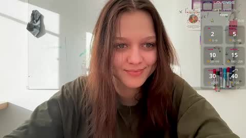 Snapshot of addy_moon chatting on May 2, 2026, 3:17 pm Addy online show from May 2, 2026, 3:17 pm