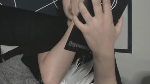 Ade  online show from December 4, 2024, 8:18 pm