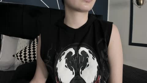 Ade  online show from February 25, 2025, 7:47 pm