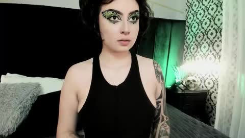 Ade  online show from October 21, 2025, 8:09 pm