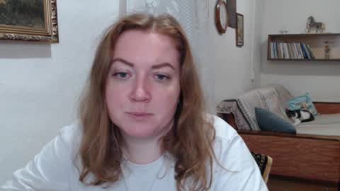 Adel online show from December 1, 2025, 4:01 pm