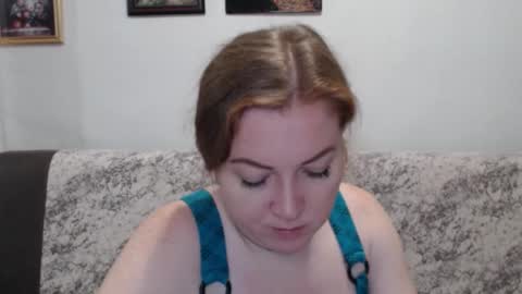 Adel online show from January 15, 2026, 4:22 pm