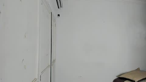 Adela online show from April 11, 2026, 11:58 am