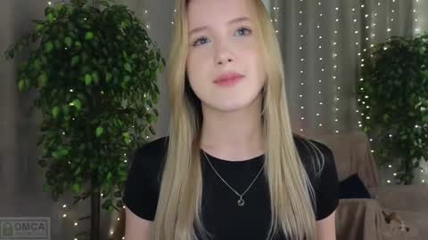 Adele online show from February 11, 2025, 12:17 am