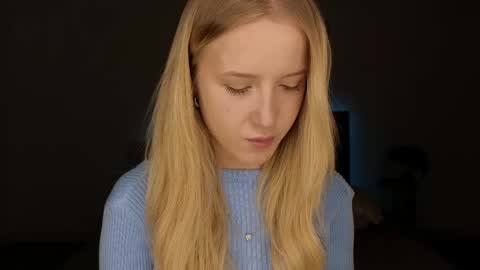 Snapshot of adele_armas chatting on May 12, 2026, 9:01 pm Adele online show from May 12, 2026, 9:01 pm