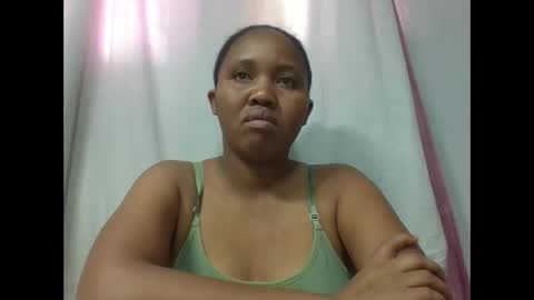 adelealy online show from November 19, 2025, 4:45 am