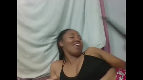 adelealy online show from December 15, 2025, 5:06 pm