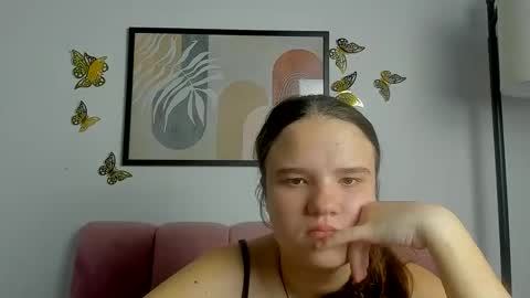 adelecruzz online show from April 6, 2026, 11:55 am