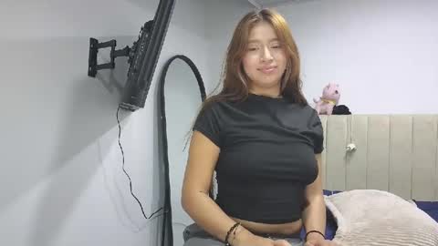 adellein foxx online show from February 10, 2026, 1:43 am