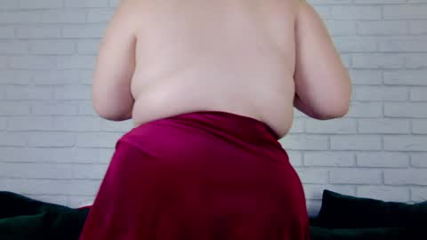 adelemoor online show from January 17, 2025, 8:11 pm