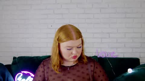 adelemoor online show from February 17, 2025, 3:15 am