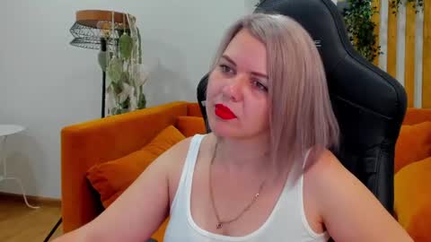 AdeleRavelle online show from July 9, 2026, 5:11 am