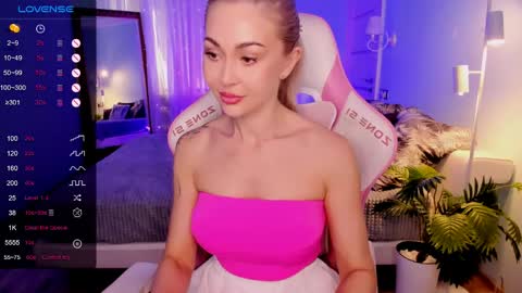Snapshot of adeleroberts chatting on June 4, 2026, 2:06 am Adele online show from June 4, 2026, 2:06 am
