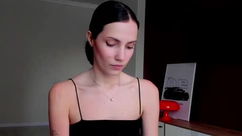 Adele Shine online show from November 14, 2025, 9:41 am