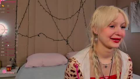 adelesilvy online show from March 25, 2026, 2:06 am