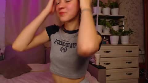 Lina online show from October 9, 2025, 8:51 pm