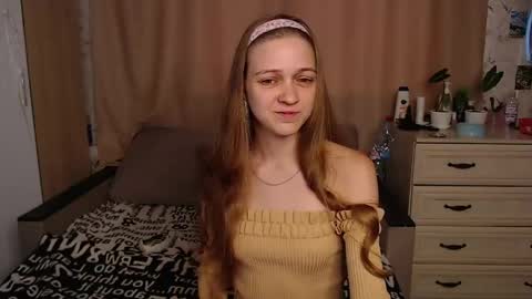 Snapshot of adelin_maxwell chatting on May 31, 2026, 7:59 am Lina online show from May 31, 2026, 7:59 am