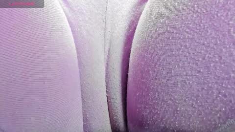 adelinaconte1 online show from September 10, 2025, 12:27 pm