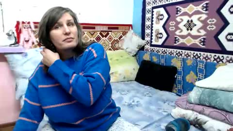 Larisa online show from November 17, 2025, 9:59 am